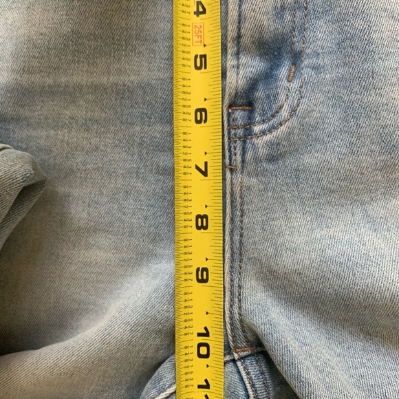 Vervet V2270 Light wash high-rise slim crop with double cuff Jeans Size 27 - Picture 8 of 16